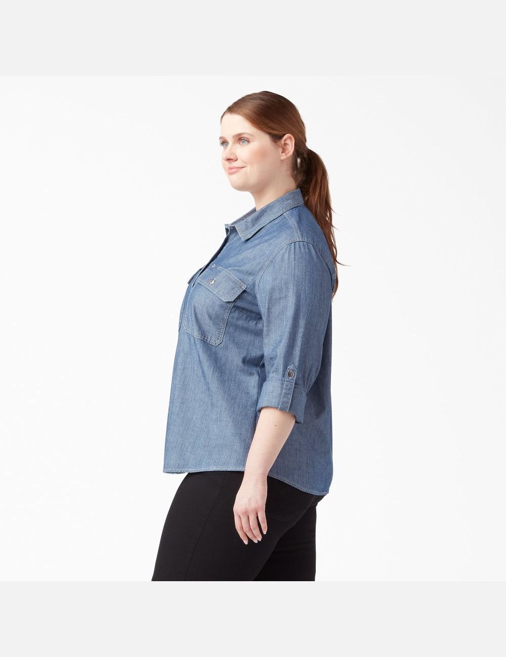 Hauts Dickies Plus Long Sleeve Chambray Roll-Tab Travail Bleu Clair | 834FBCMTX